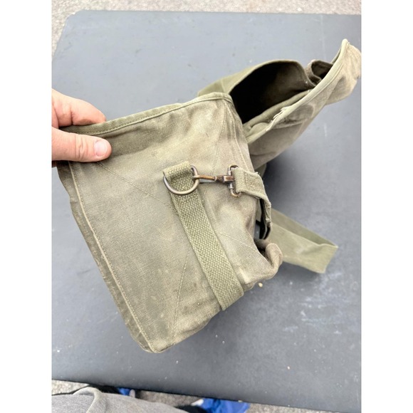 Vintage US Army Canvas Field Bag C-189 XGR Military Utility Satchel - Picture 2 of 6